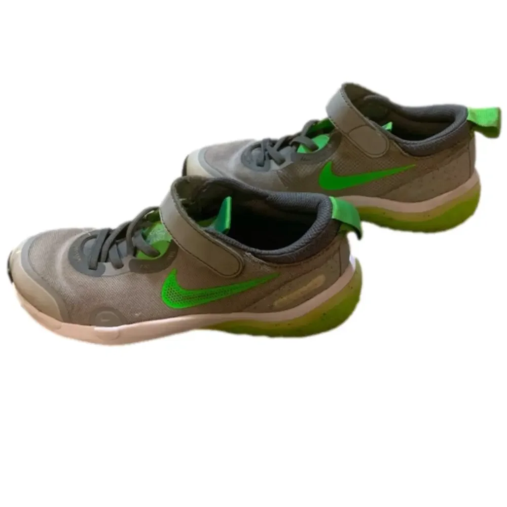 Nike Explor Next Nature Gray Green Sneakers Size 2Y
